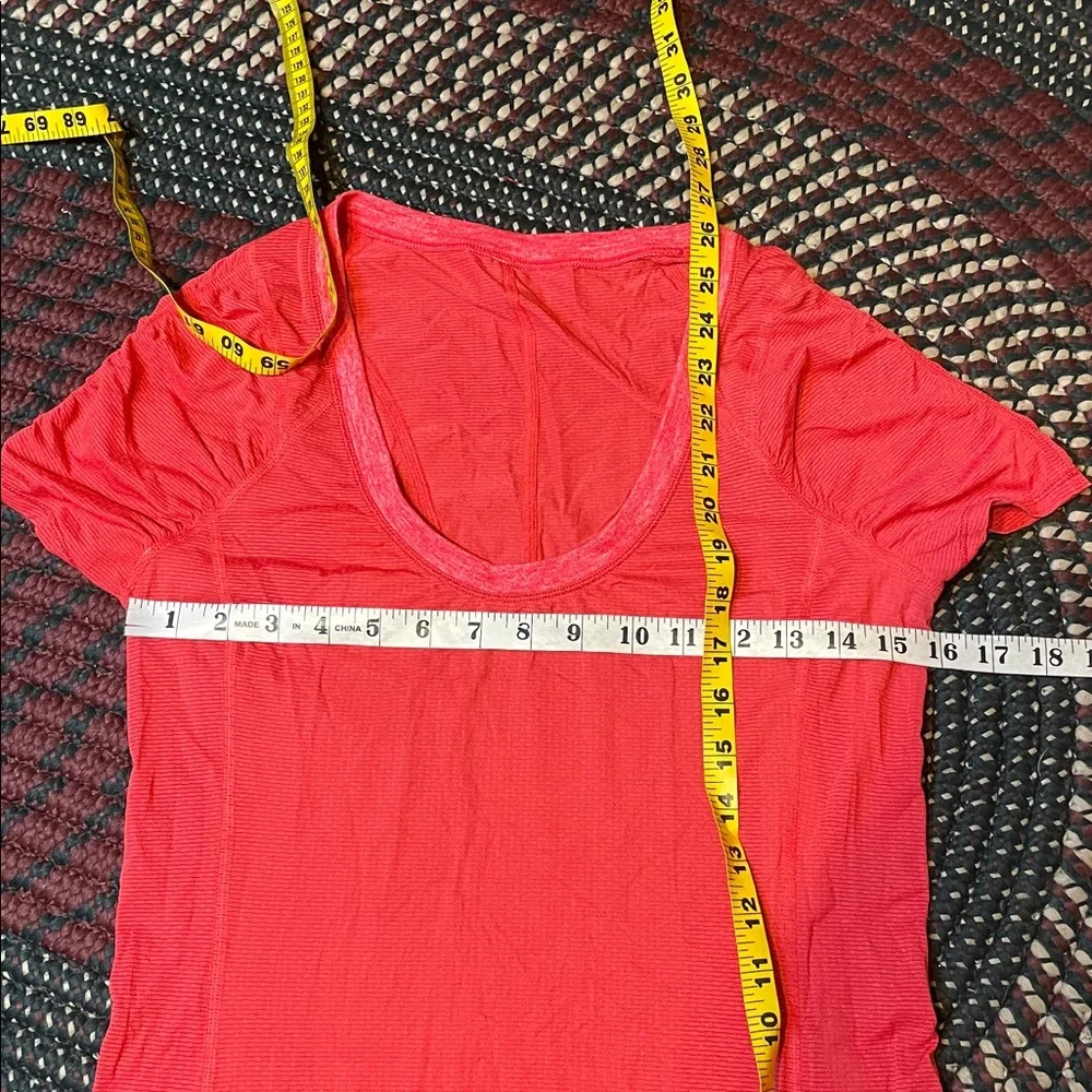 Lululemon Run Willpower Short Sleeve‎ Shirt Red 6